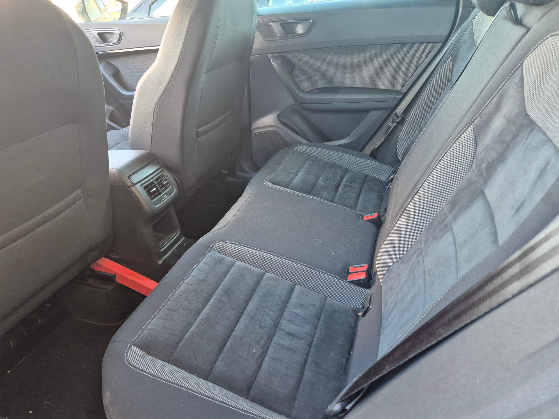 SEAT Ateca 2.0 TDI CR Xcellence 4Drive-image-5