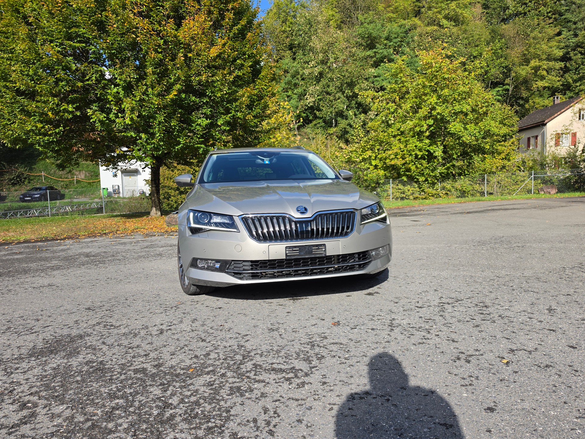 SKODA Superb Combi 2.0 TSI L&K DSG 4x4-image-1