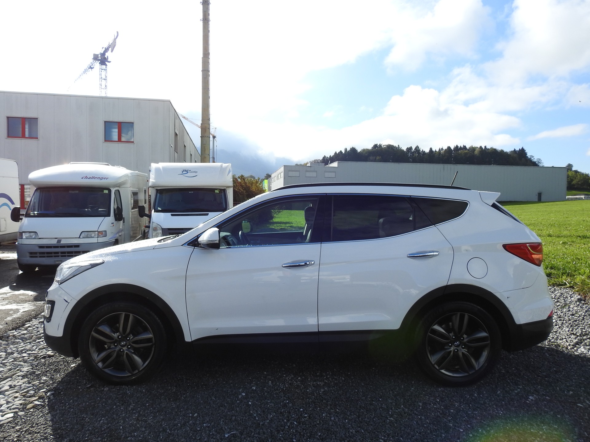 HYUNDAI Santa Fe 2.2 CRDI Premium 4WD Automatic-image-2