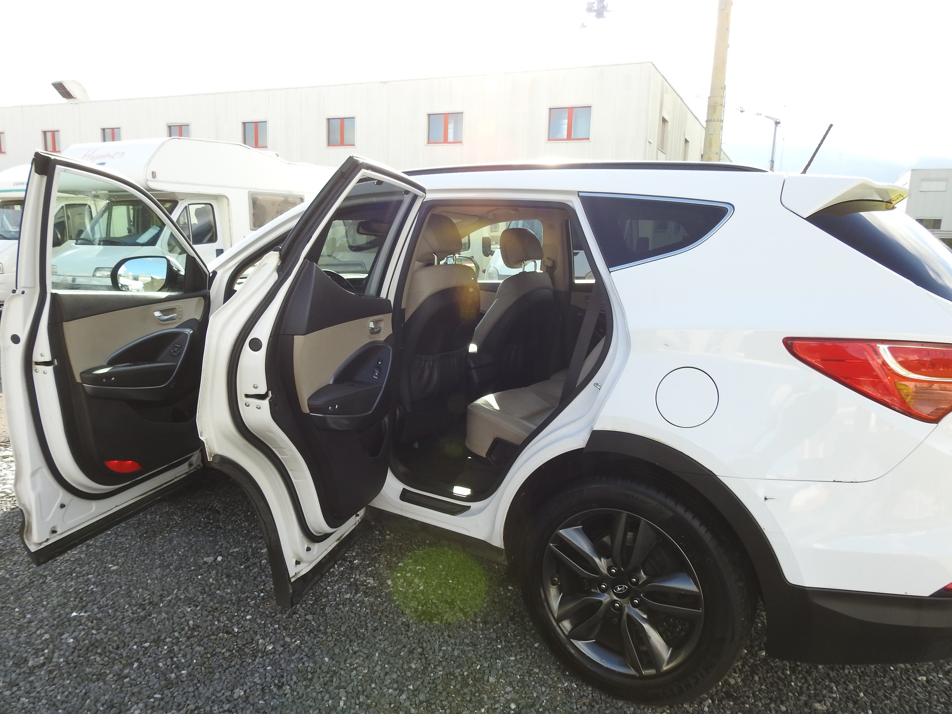 HYUNDAI Santa Fe 2.2 CRDI Premium 4WD Automatic-image-17
