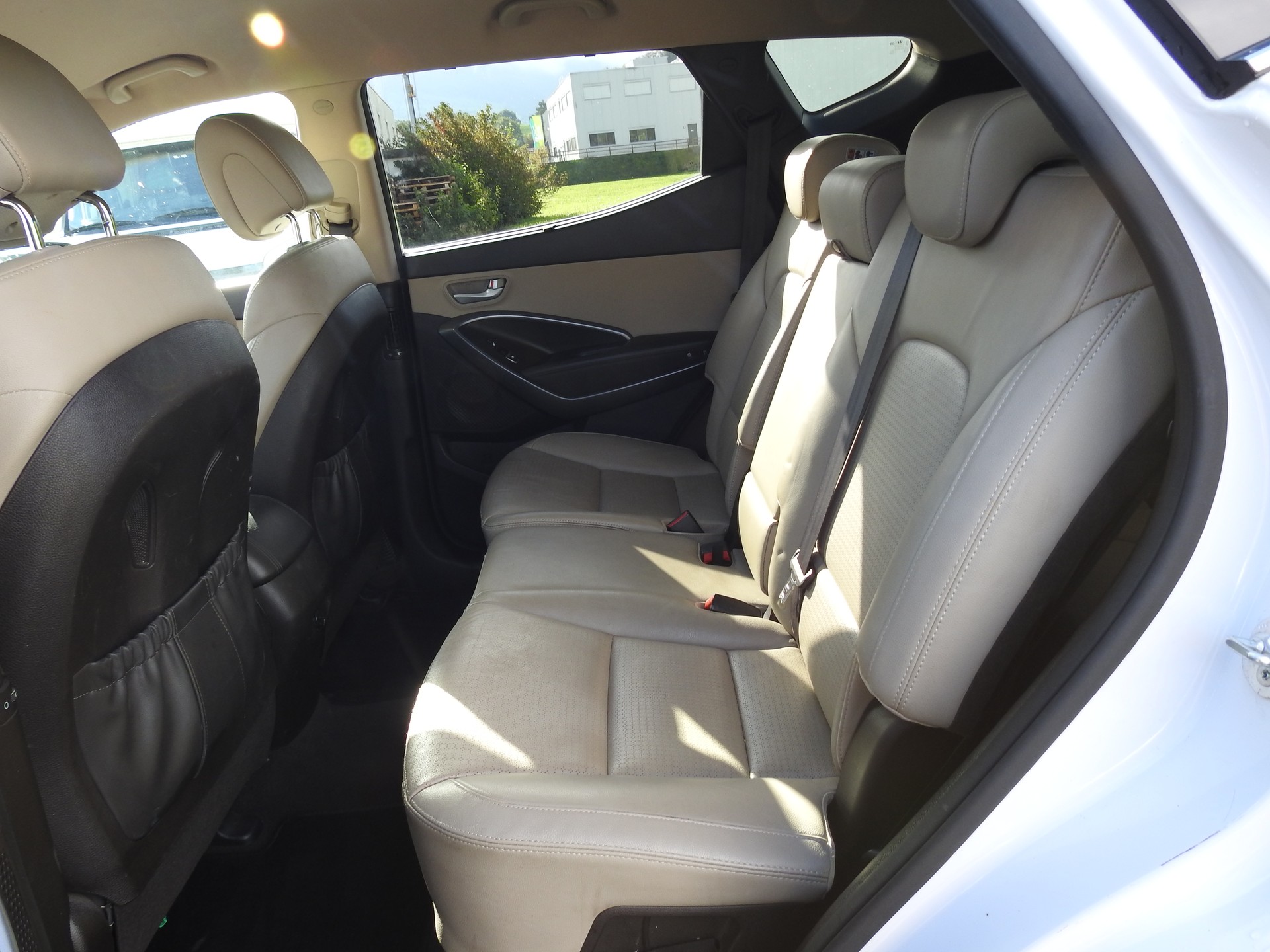 HYUNDAI Santa Fe 2.2 CRDI Premium 4WD Automatic-image-15