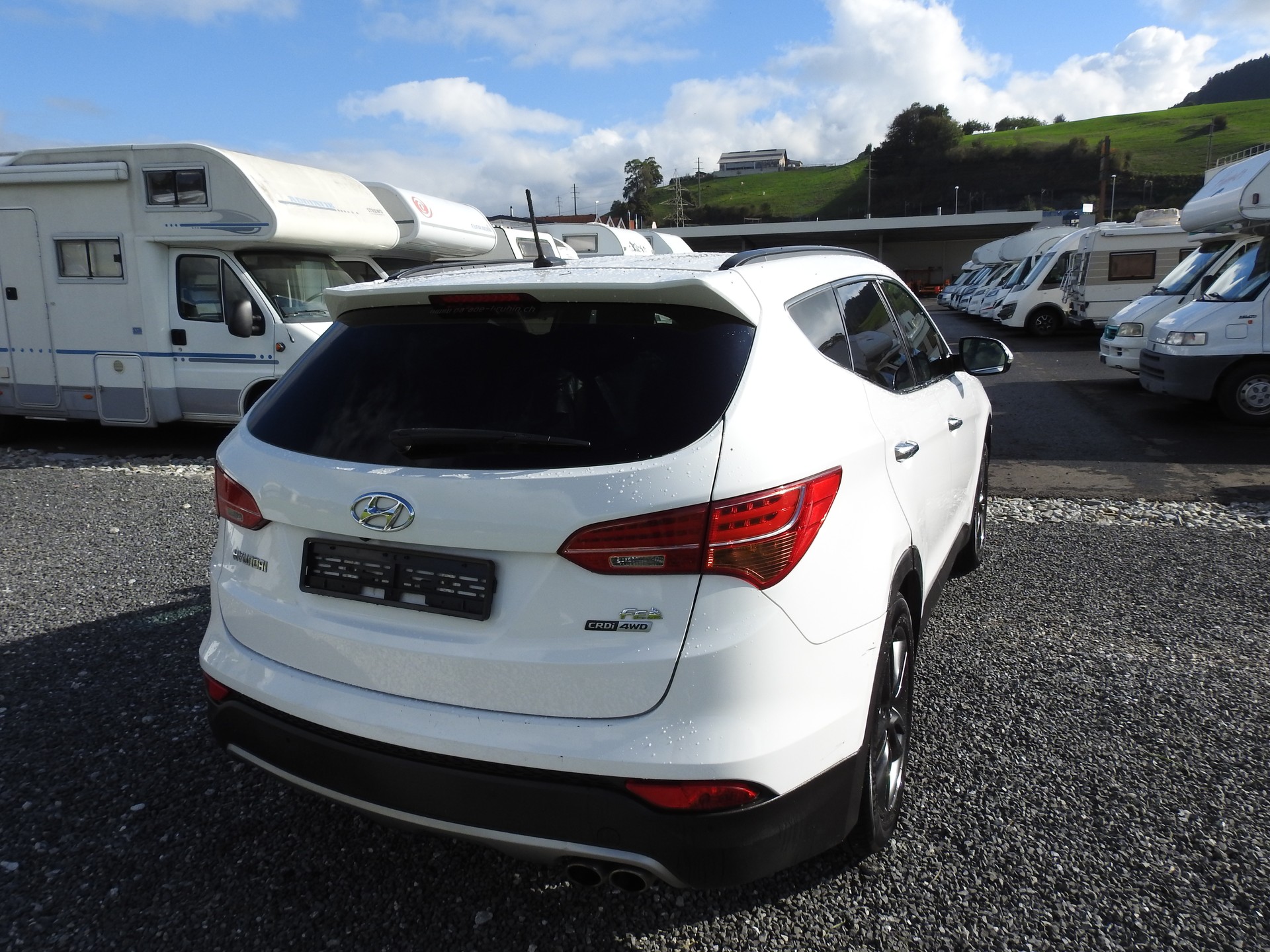 HYUNDAI Santa Fe 2.2 CRDI Premium 4WD Automatic-image-5