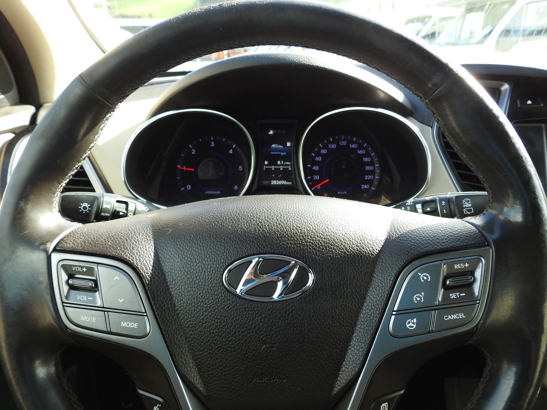 HYUNDAI Santa Fe 2.2 CRDI Premium 4WD Automatic-image-26