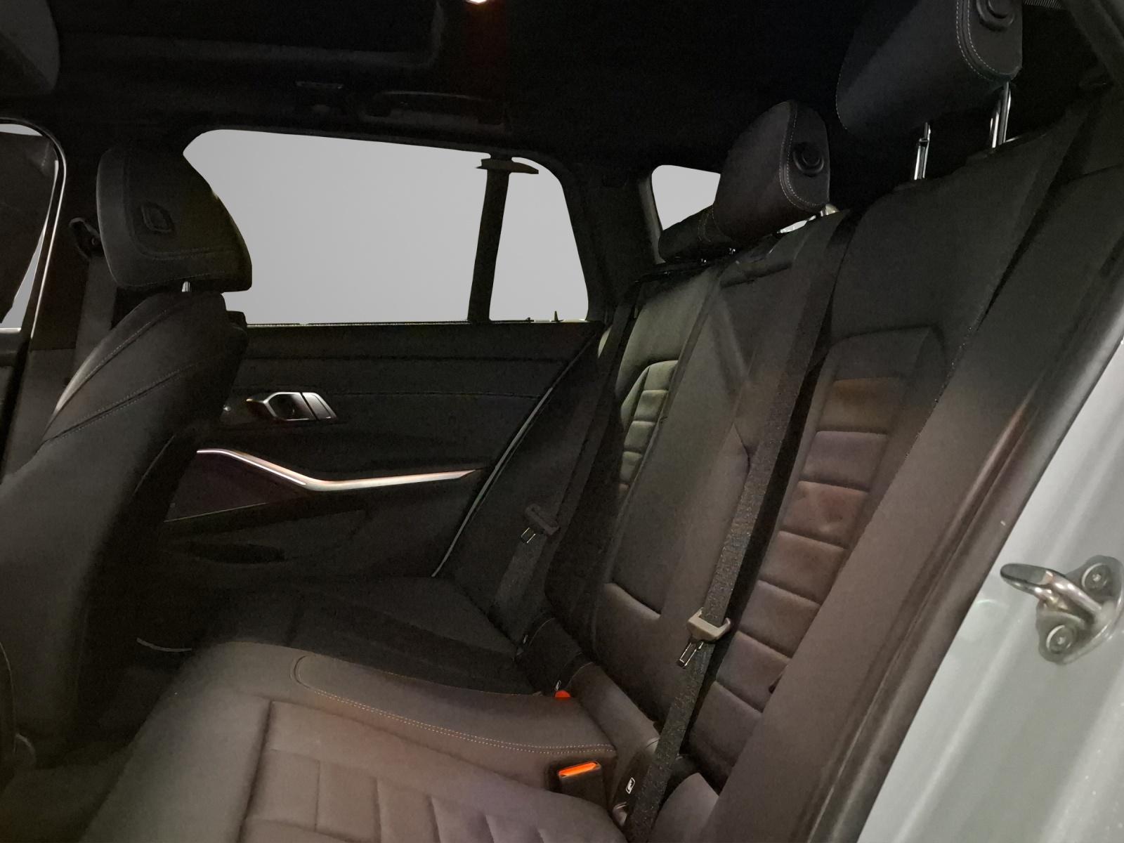 BMW 3er Reihe G21 Touring 330i xDrive SAG-image-8