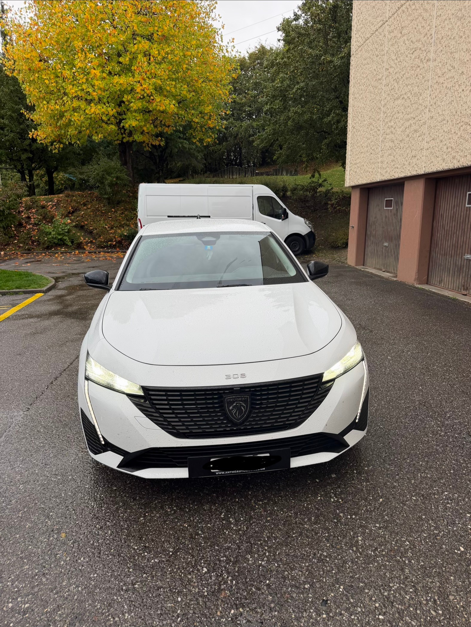 PEUGEOT 1.5 BlueHDi Allure Pack-image-2