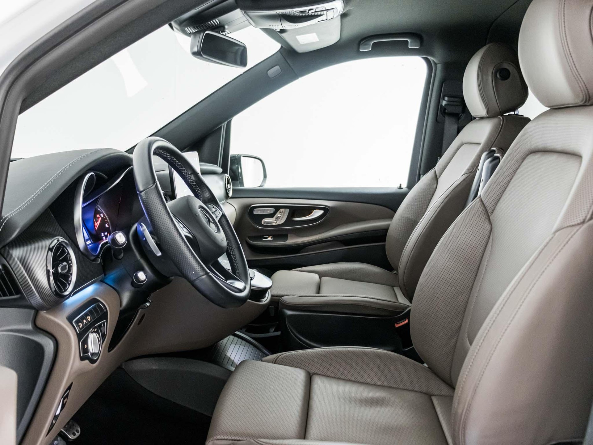 MERCEDES-BENZ V 300 d 4MATIC L-image-6