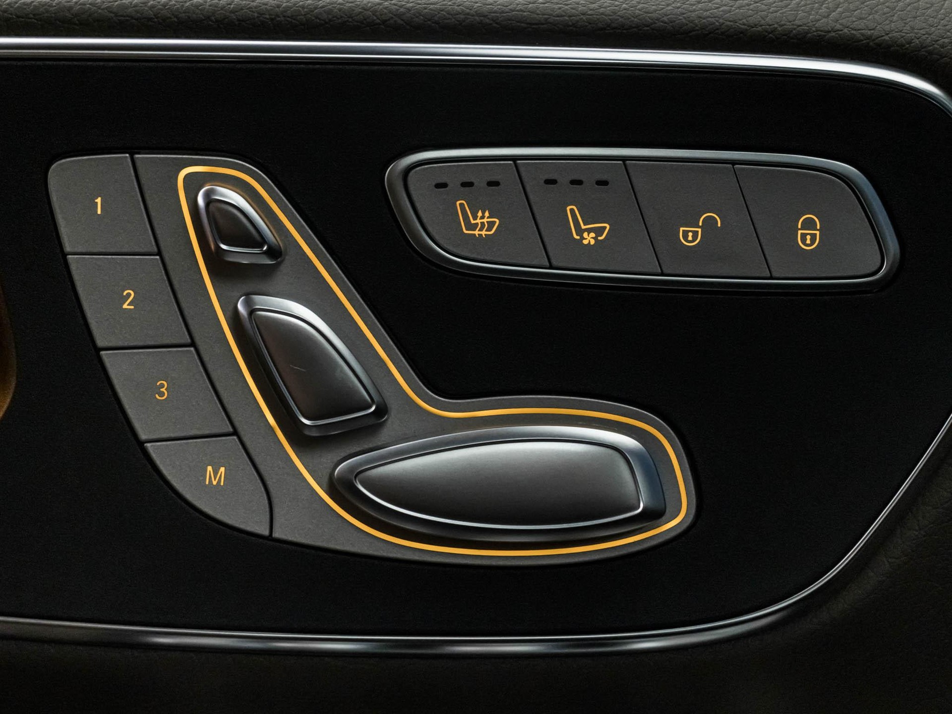 MERCEDES-BENZ V 300 d 4MATIC L-image-12