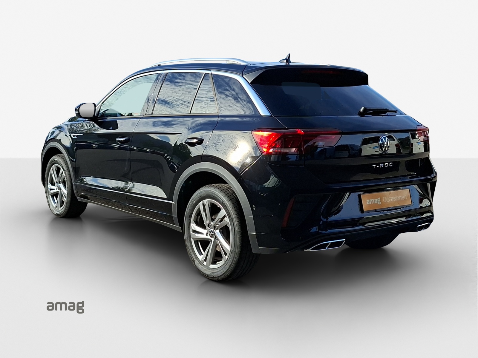 VW T-Roc 2.0 TSI R-Line DSG 4Motion-image-2
