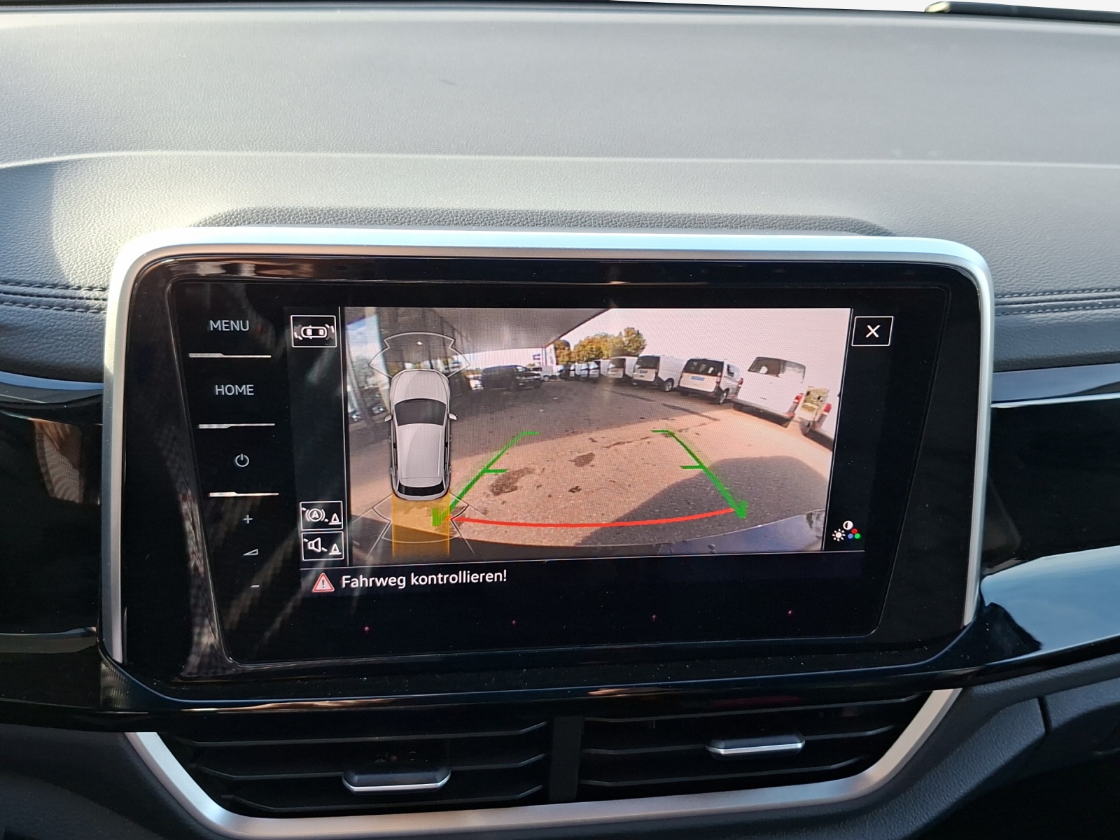 VW T-Roc 2.0 TSI R-Line DSG 4Motion-image-15