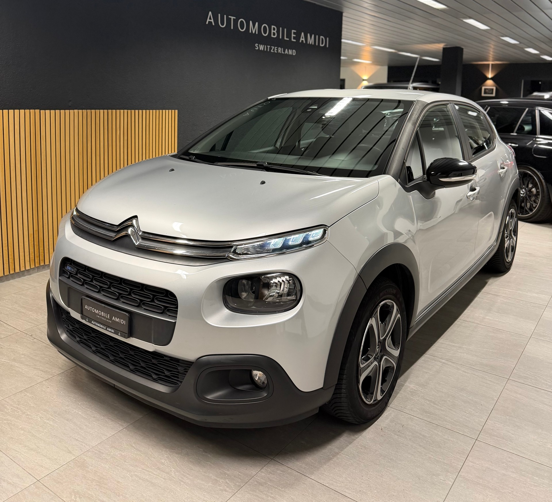 CITROEN C3 1.2i PureTech Feel, frisch ab MFK!-image-0