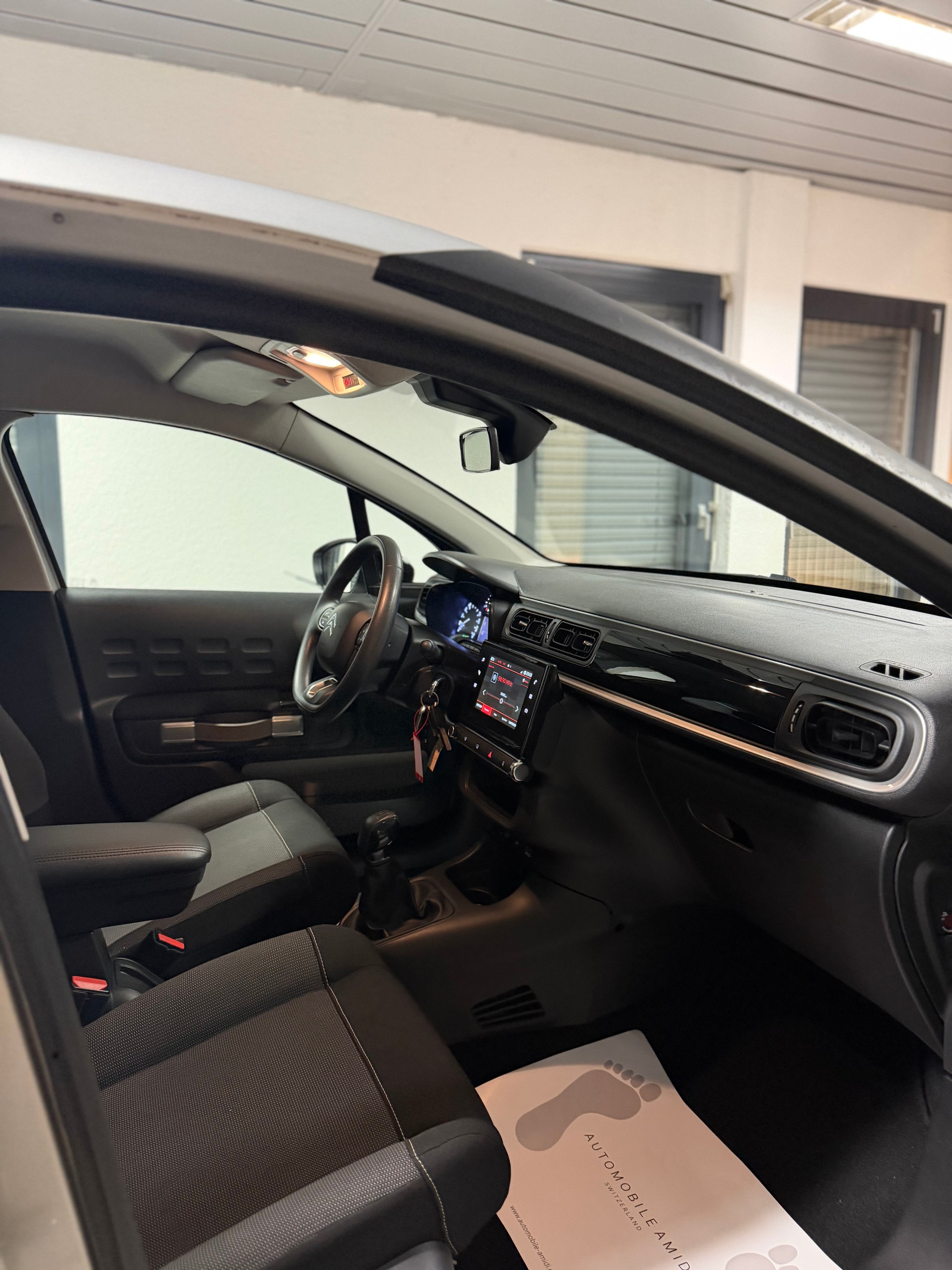 CITROEN C3 1.2i PureTech Feel, frisch ab MFK!-image-6