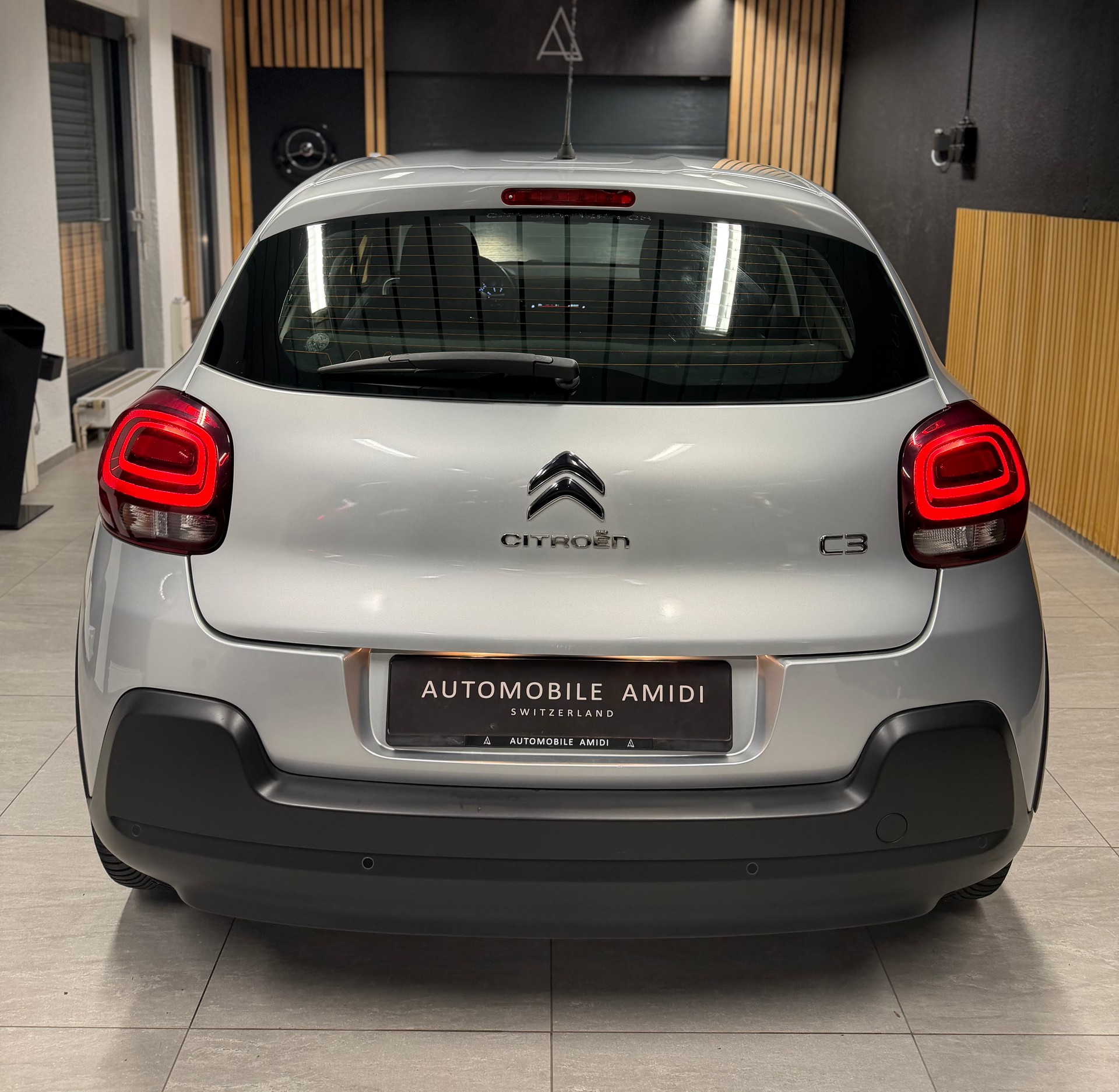 CITROEN C3 1.2i PureTech Feel, frisch ab MFK!-image-3