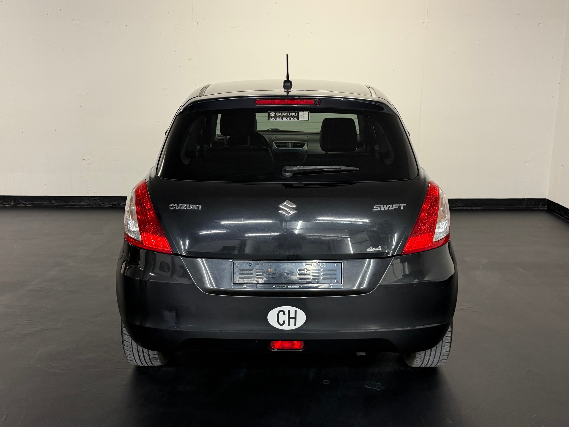 SUZUKI Swift 1.2i 16V PizSulai Top 4x4-image-4