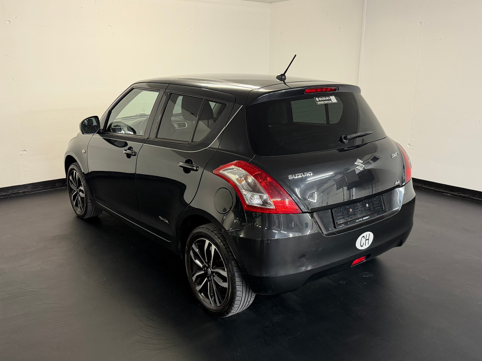 SUZUKI Swift 1.2i 16V PizSulai Top 4x4-image-3