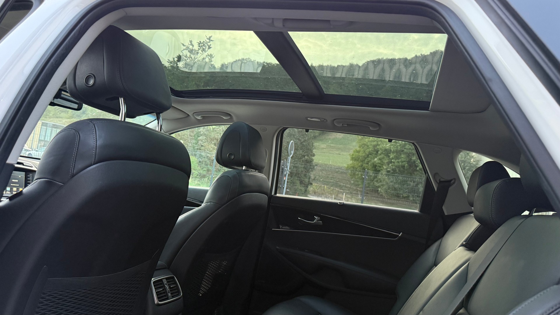 KIA Sorento 2.2 CRDI Style 7P. Automatic-image-10