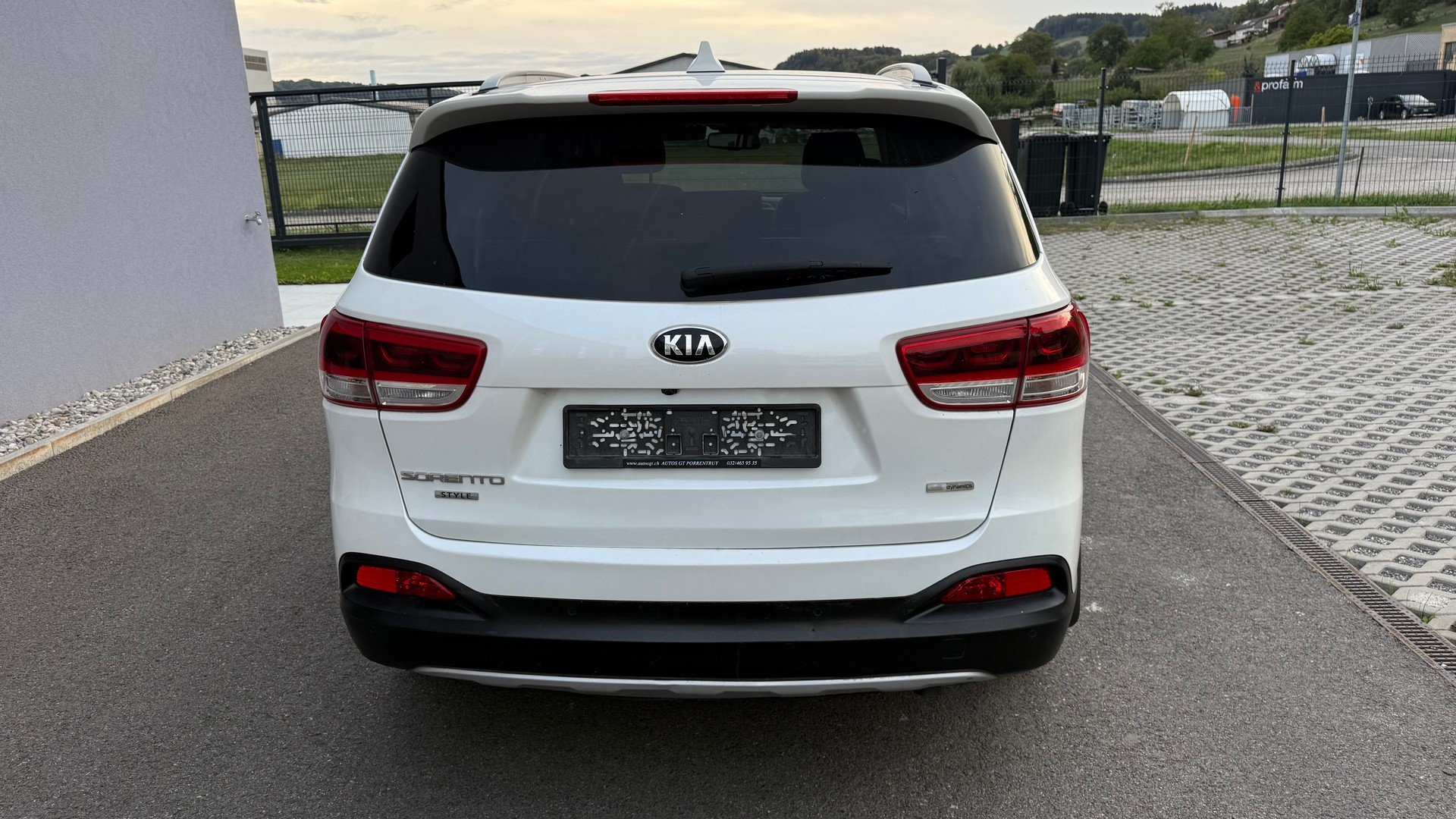 KIA Sorento 2.2 CRDI Style 7P. Automatic-image-5
