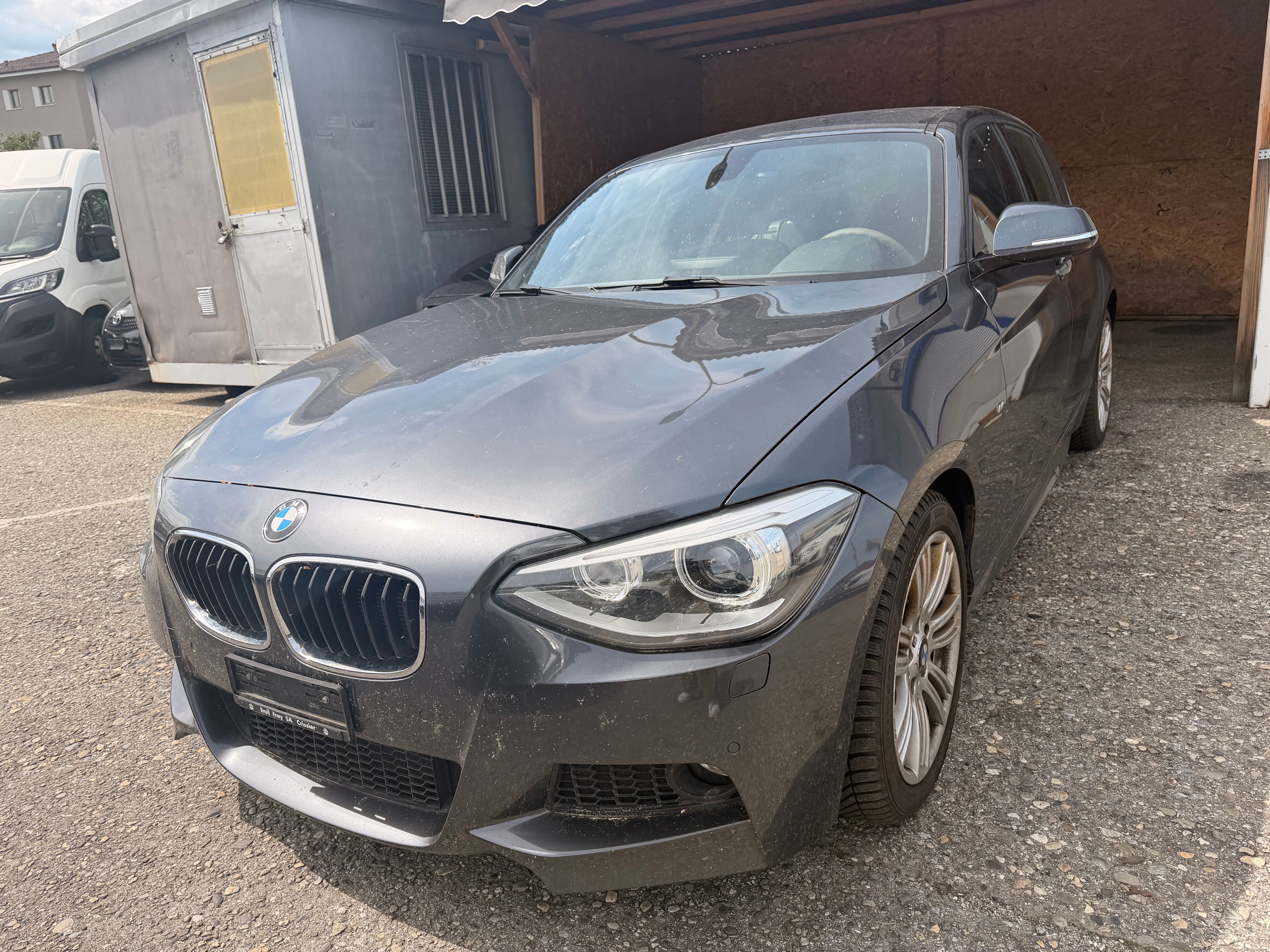 Car photo