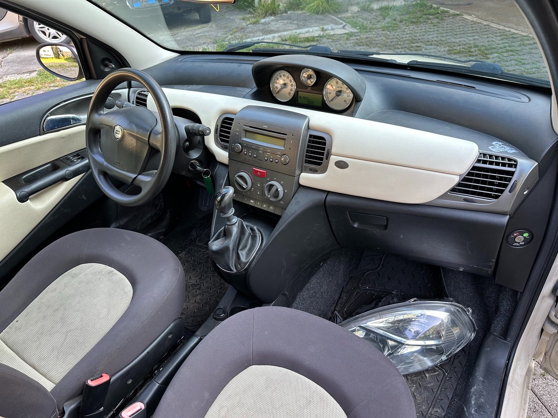 LANCIA Ypsilon 1.2 FIXPREIS-image-11