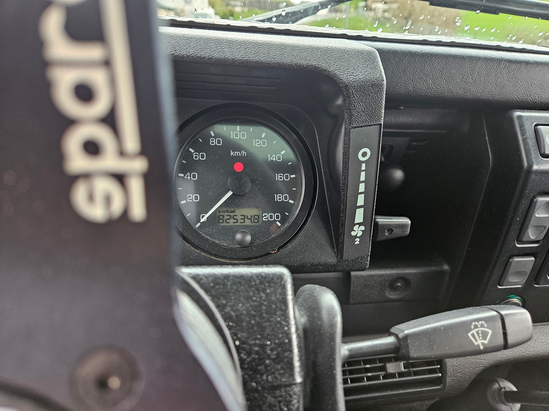 LAND ROVER Defender 110 SW 2.5 Td5-image-11