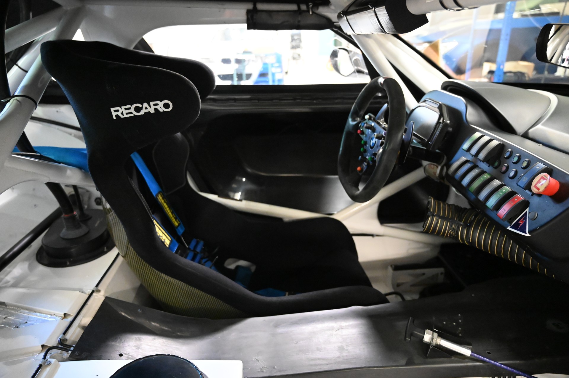 BMW Z4 GT3-image-5