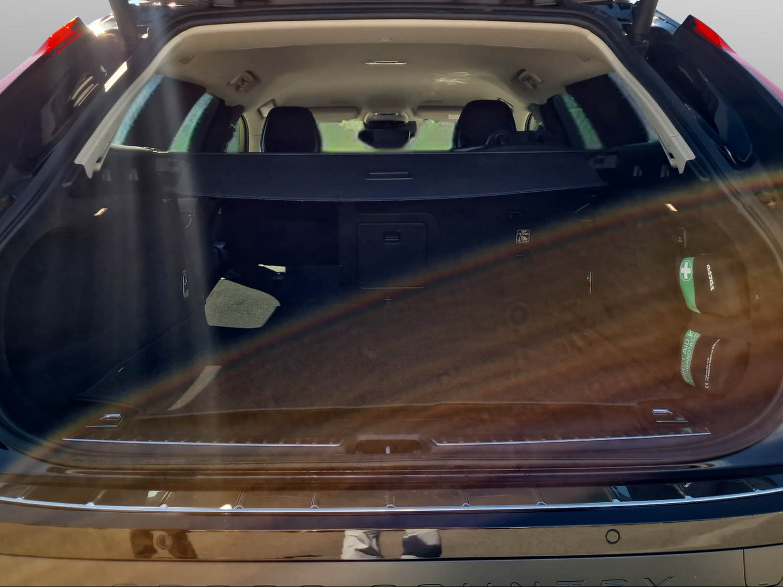 VOLVO V90 Cross Country 2.0 B6 AWD-image-15
