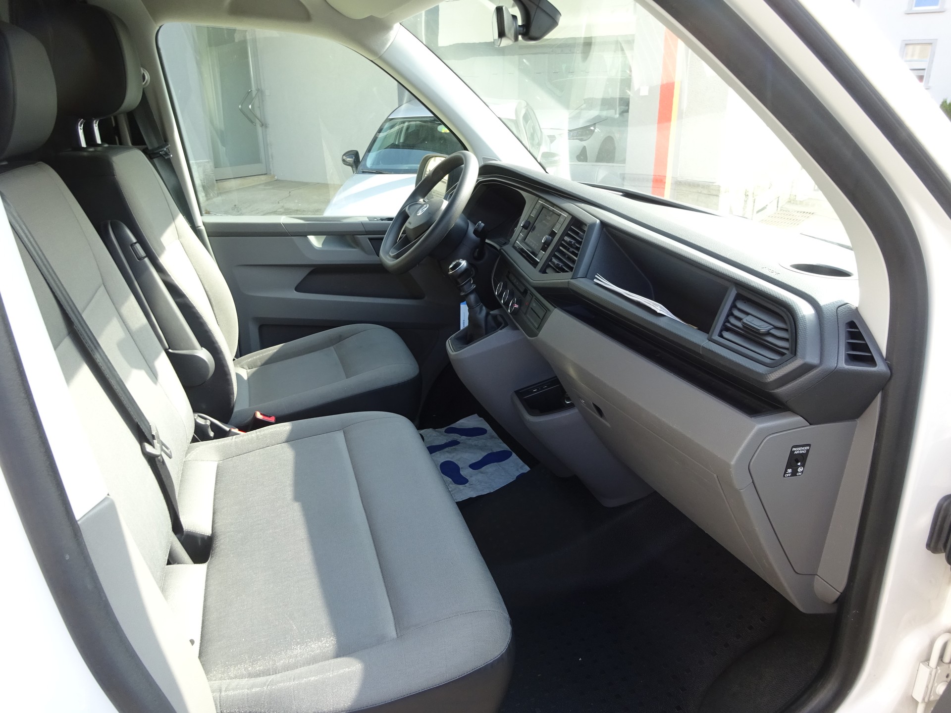 VW T6.1 2.0 TDI-image-11