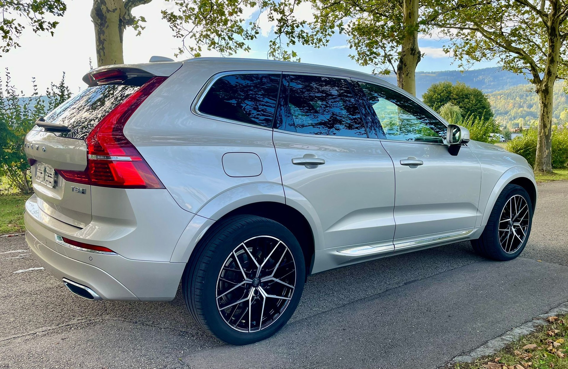 VOLVO T8 eAWD Inscription-image-2
