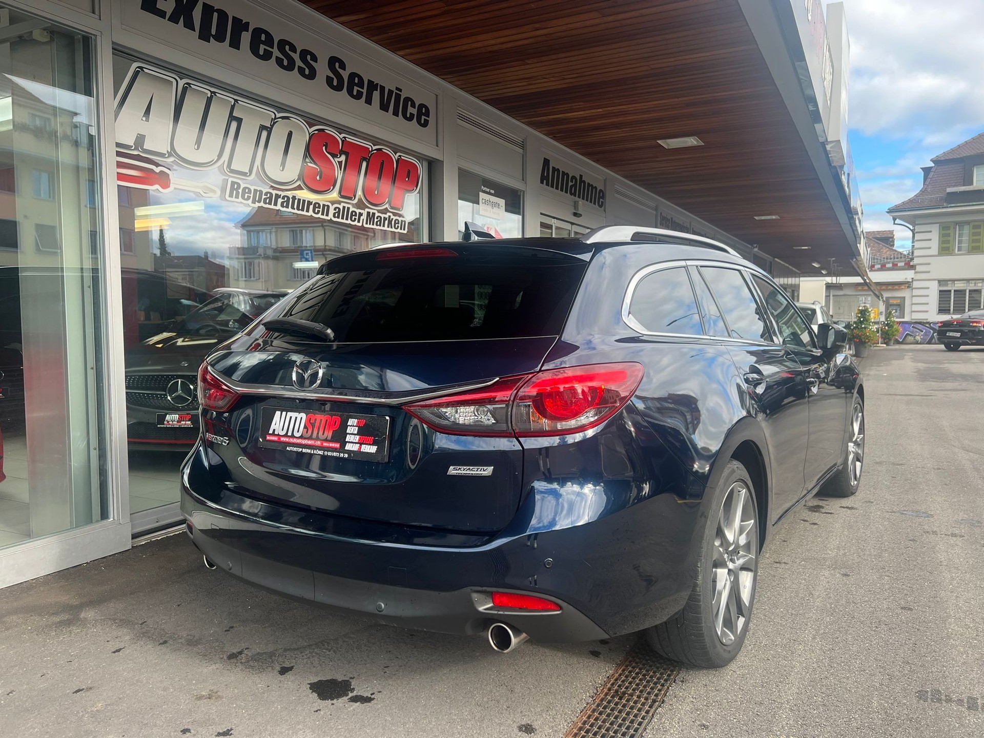 MAZDA 6 Sportwagon 2.2 D 16V Ambition-image-9