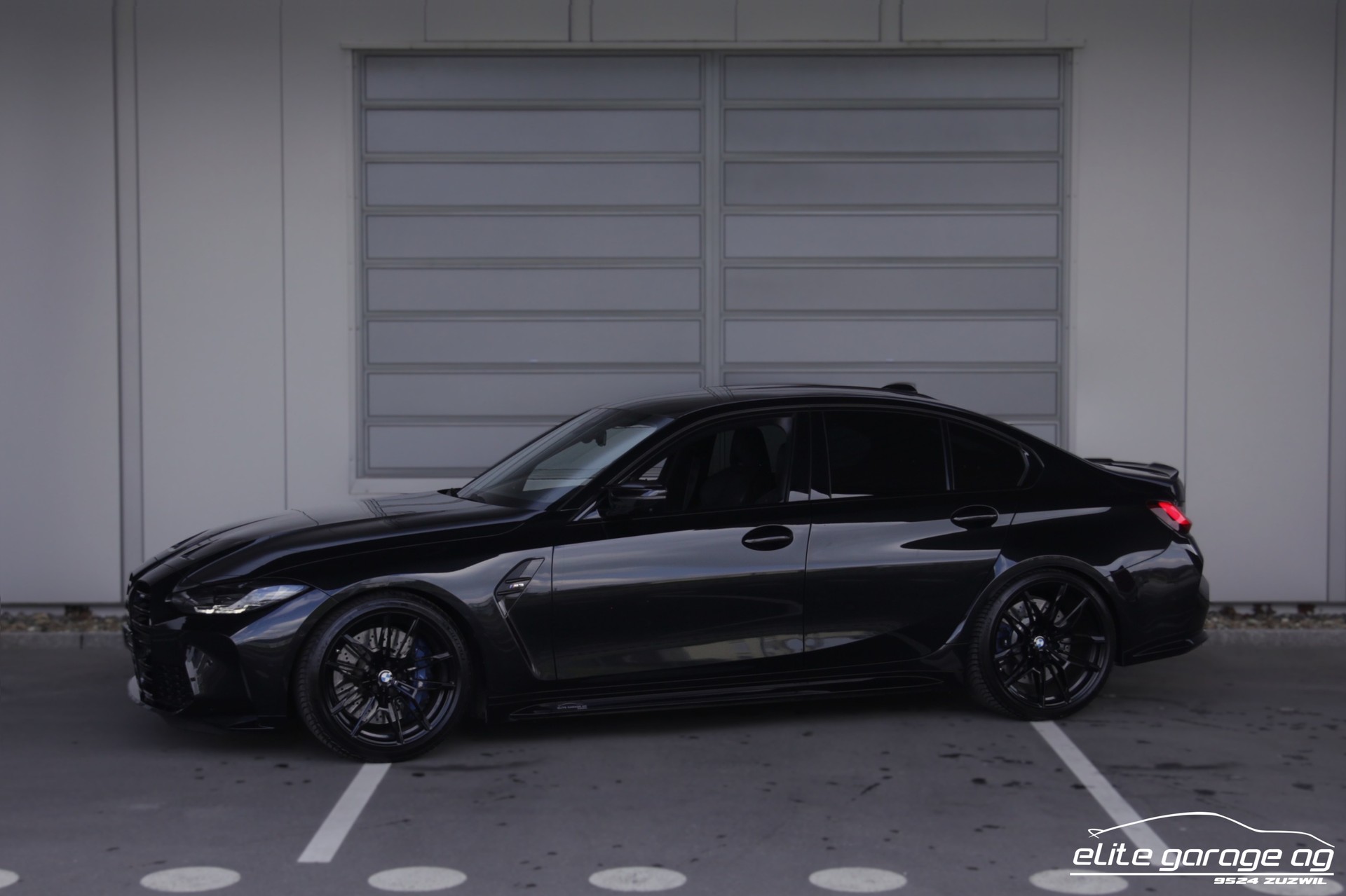 BMW M3 HANDSCHALTER ALL BLACK-image-0