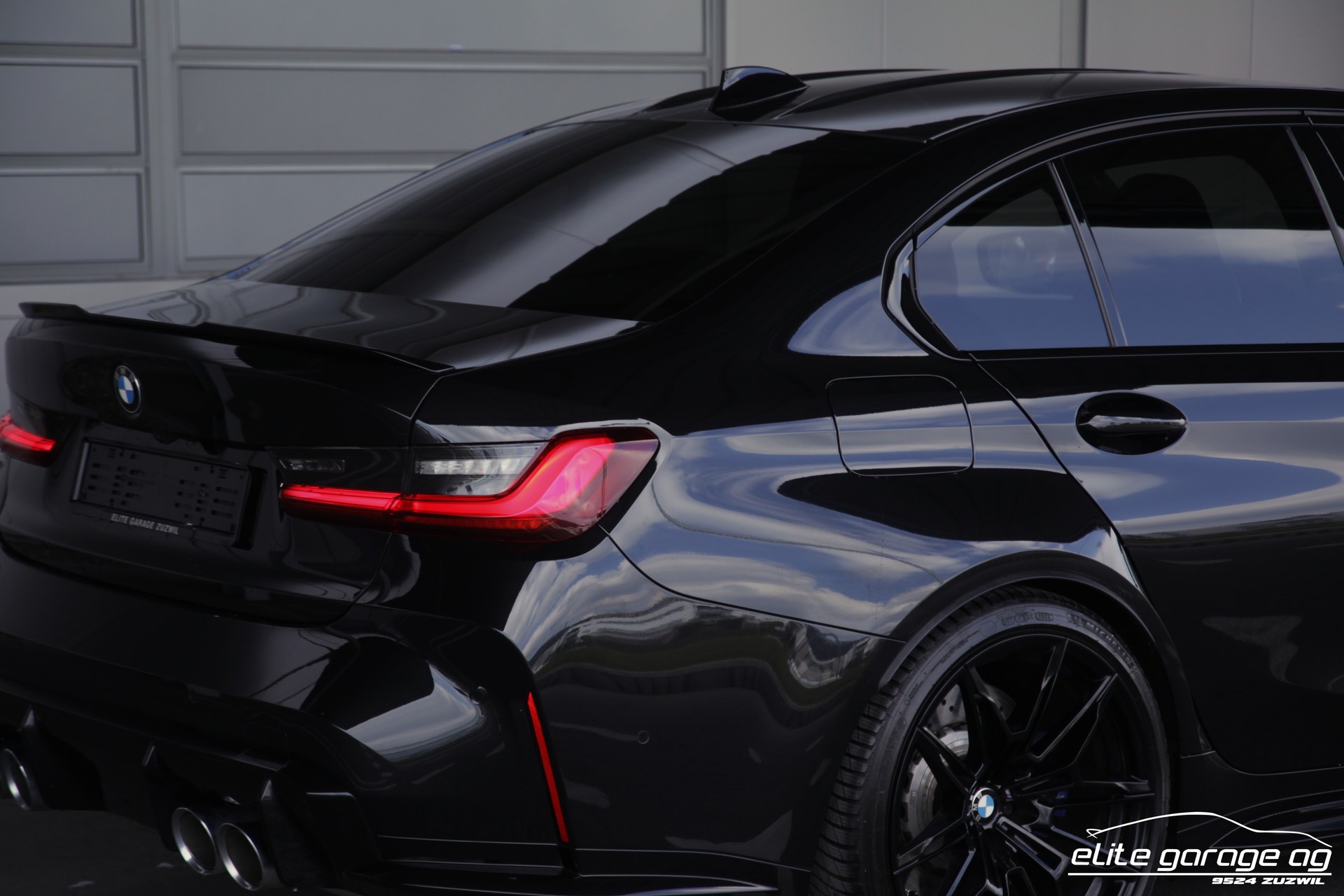 BMW M3 HANDSCHALTER ALL BLACK-image-11