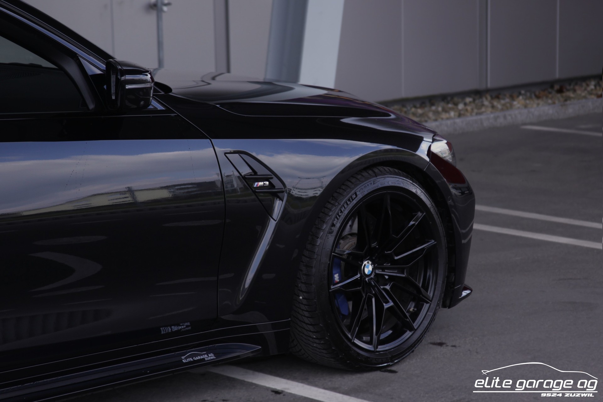BMW M3 HANDSCHALTER ALL BLACK-image-10