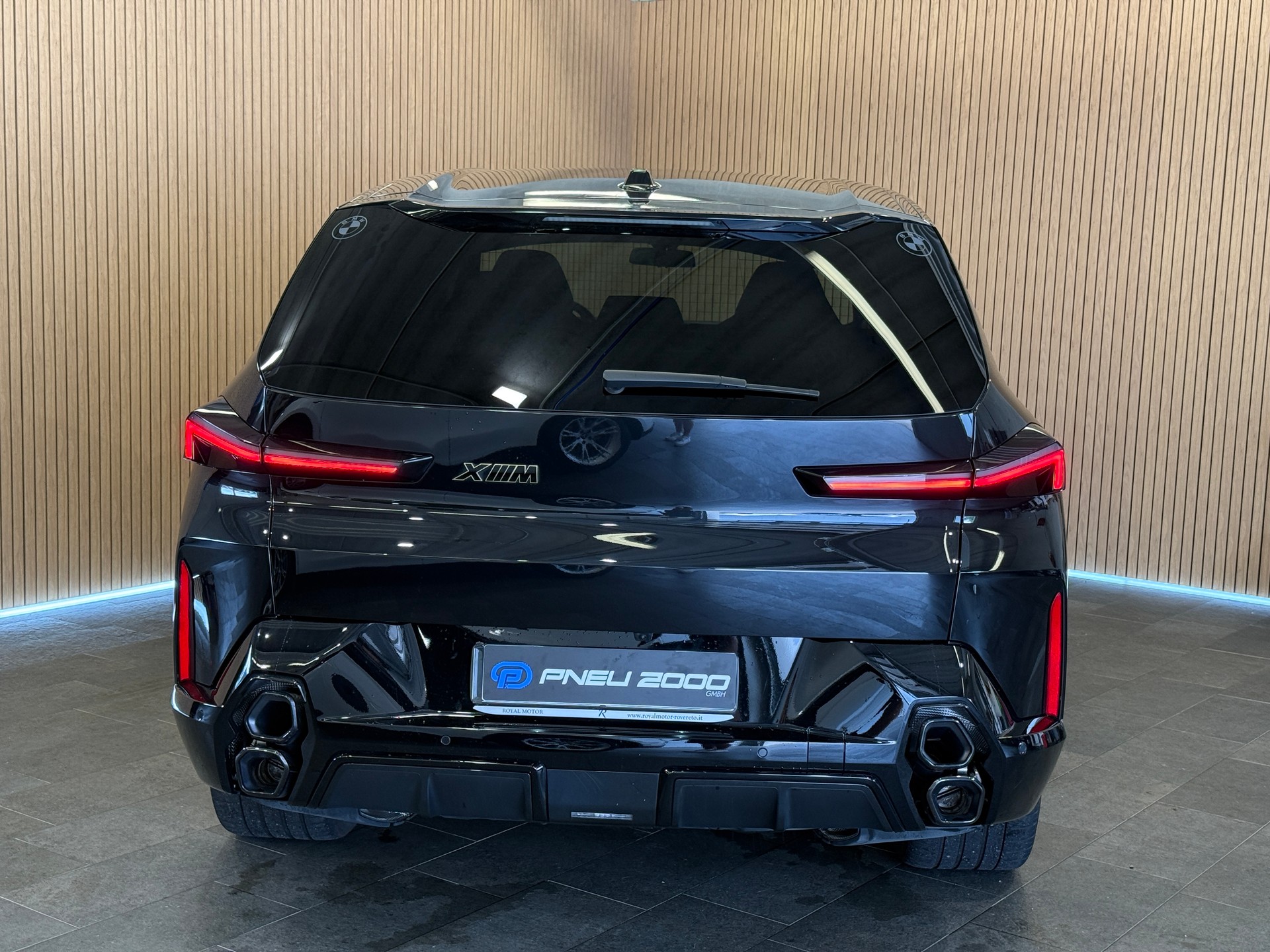 BMW XM xDrive PHEV Steptronic * GRATIS SERVICE*-image-4