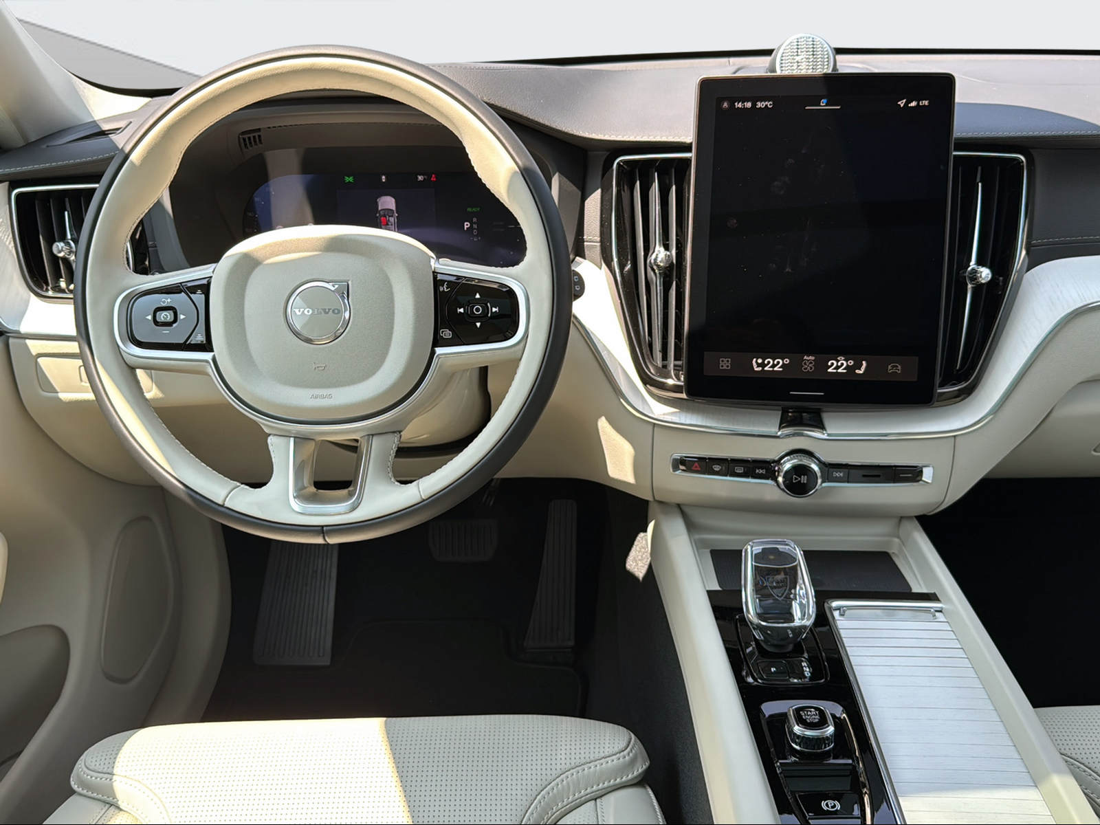 VOLVO XC60 2.0 T8 TE Ultra Bright eAWD-image-12