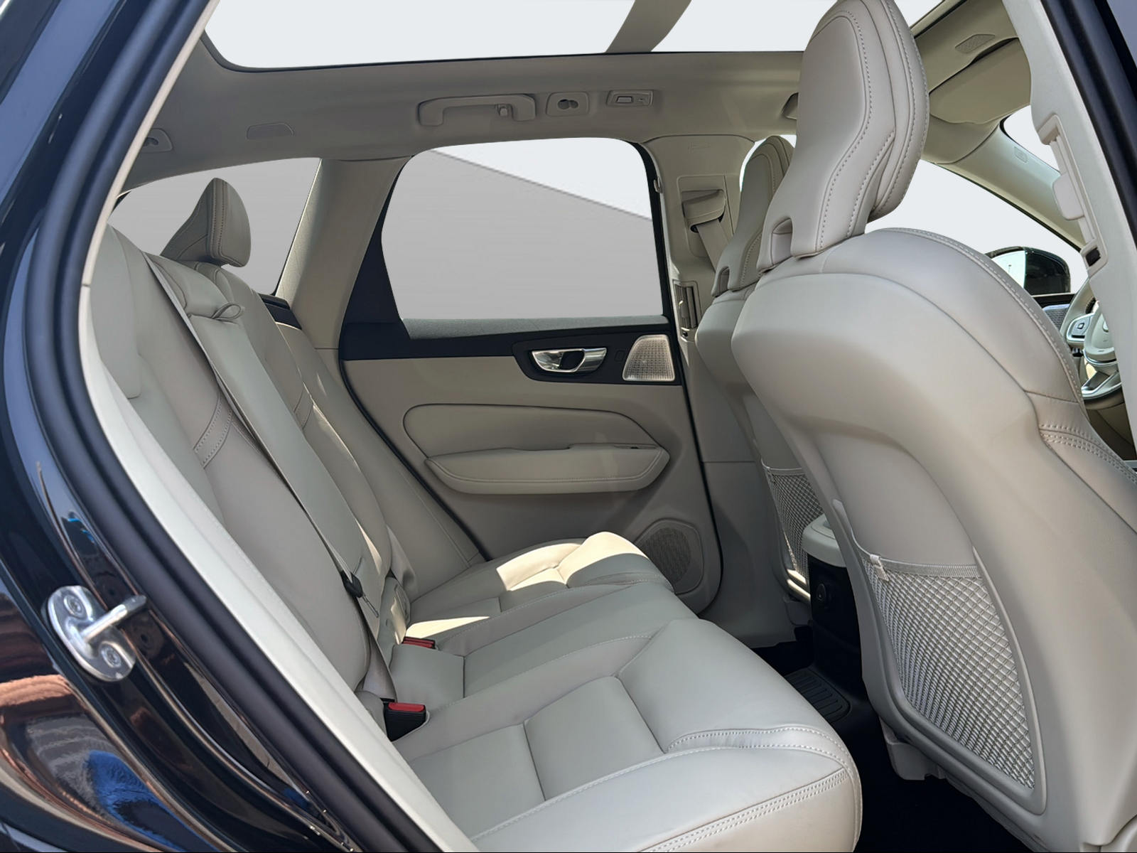 VOLVO XC60 2.0 T8 TE Ultra Bright eAWD-image-10
