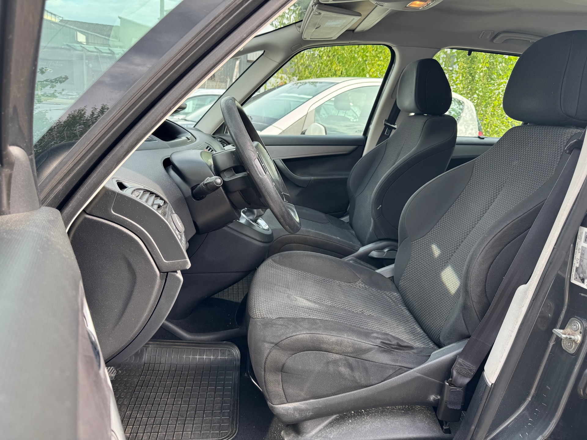 CITROEN Grand C4 Picasso 1.6 HDI 16V Attraction ** 07x Sitze ** Klima-auto ** Tempomat ** Letzte MFK 06.03.2023-image-6