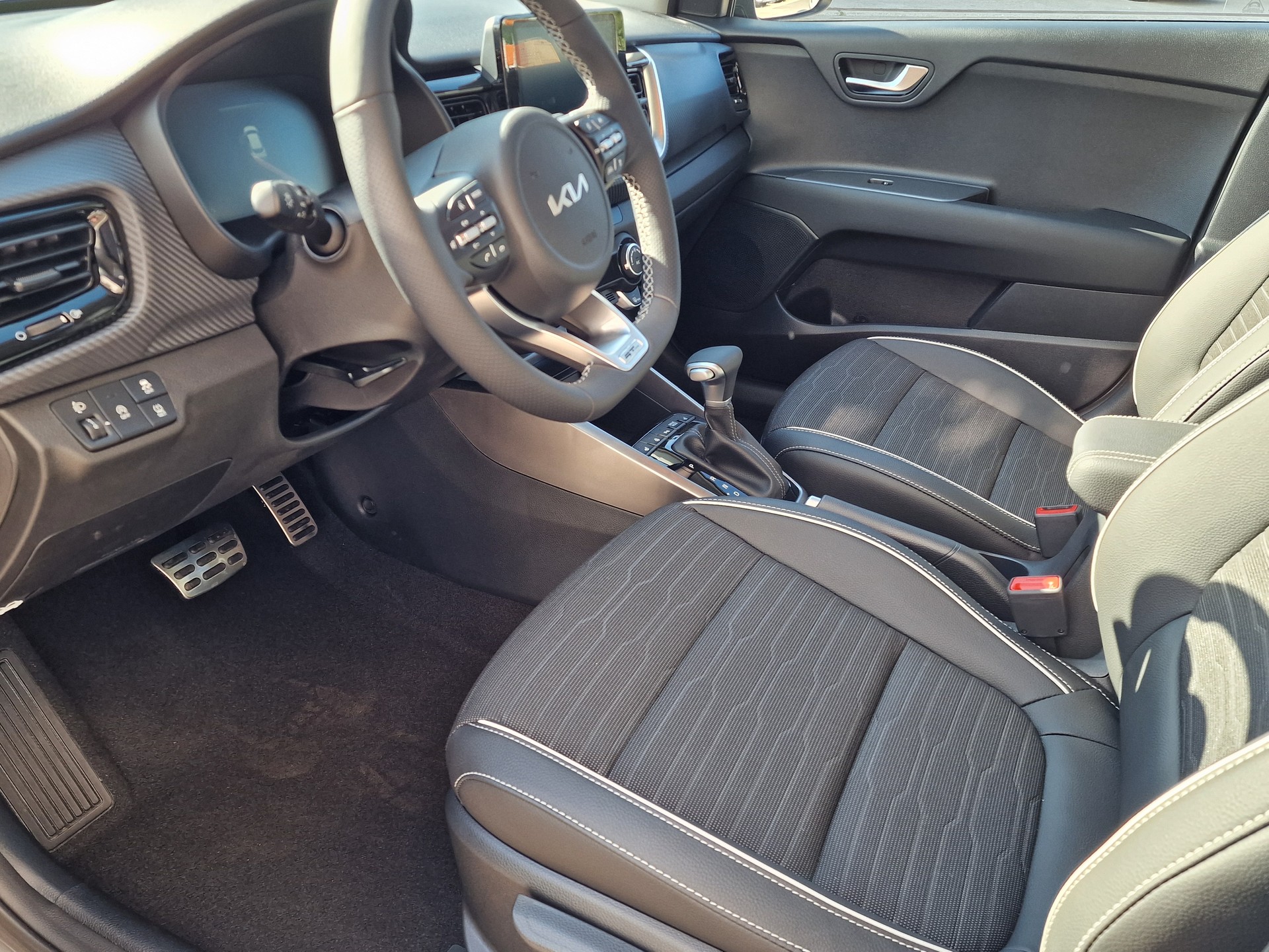 KIA Stonic 1.0 T-GDI GT-Line DCT-image-7