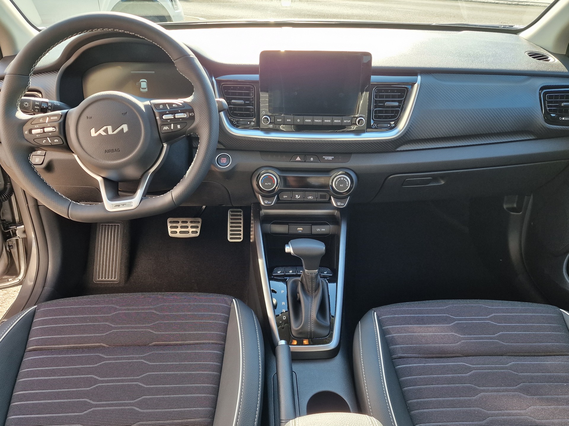 KIA Stonic 1.0 T-GDI GT-Line DCT-image-6