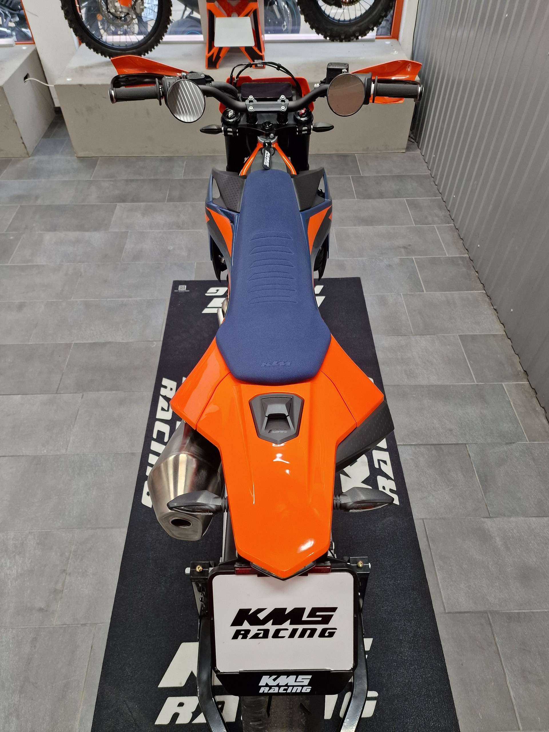 KTM 690 SMC R-image-6