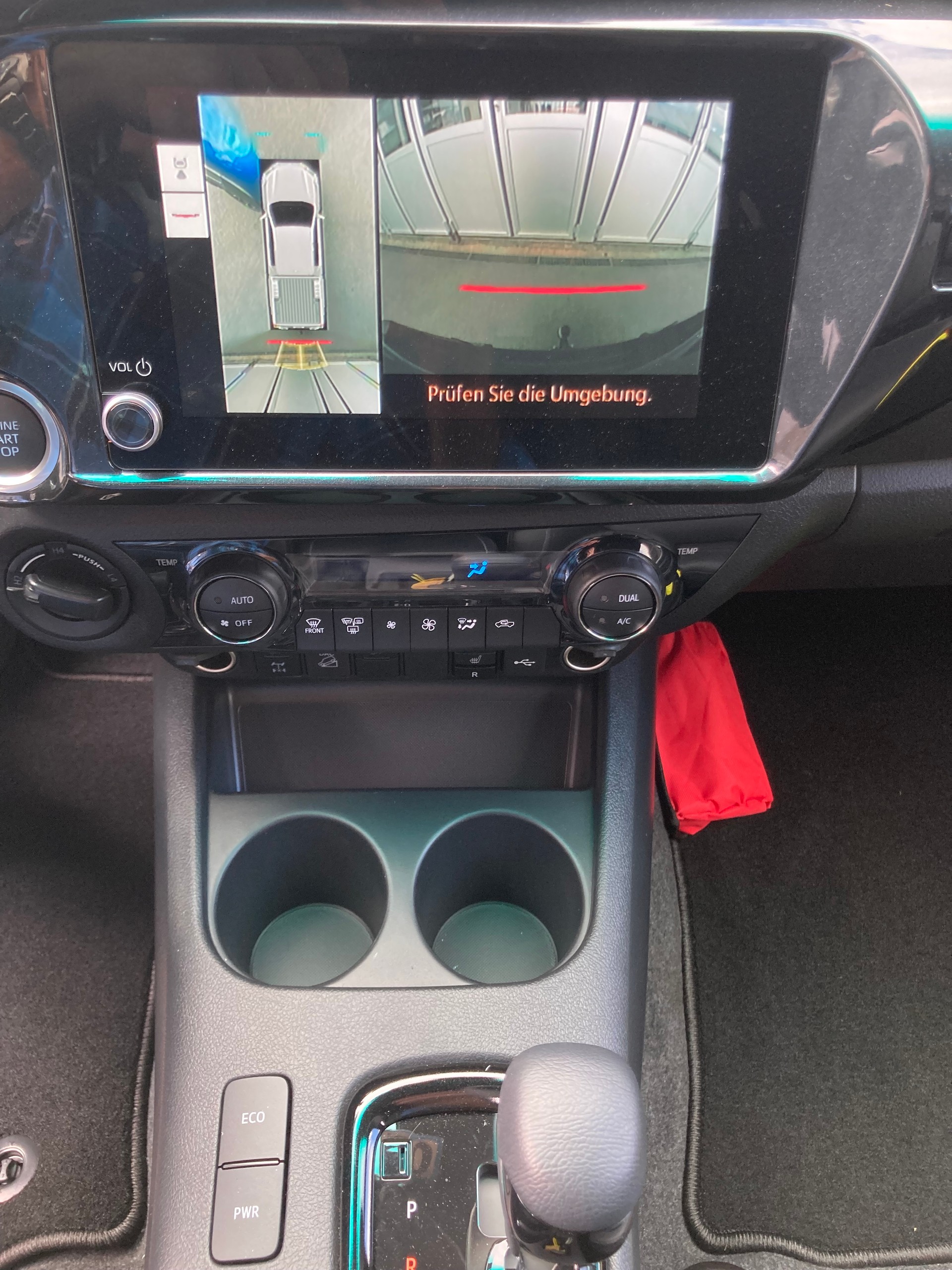 TOYOTA Hilux 2.8D-4D Invincible X-Cab 4x4 Automat-image-11