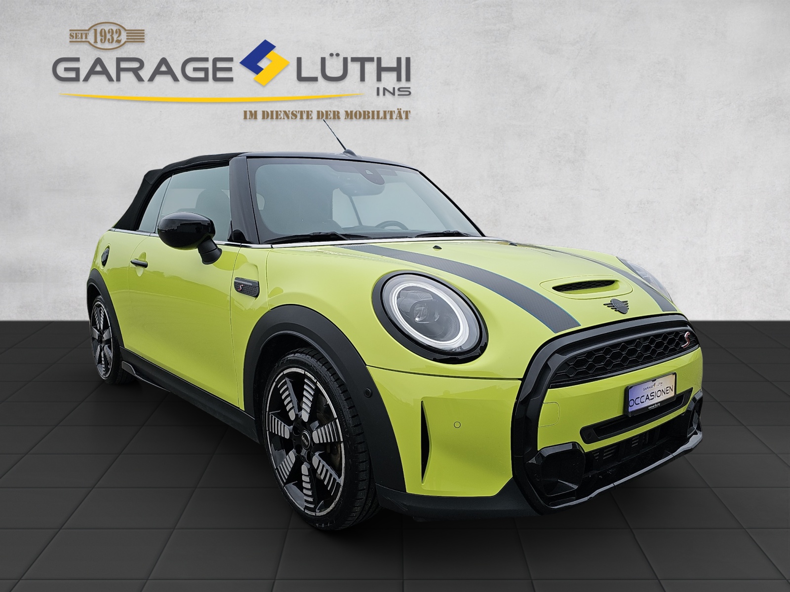 MINI Cooper S Cabriolet DKG-showroom-element-1