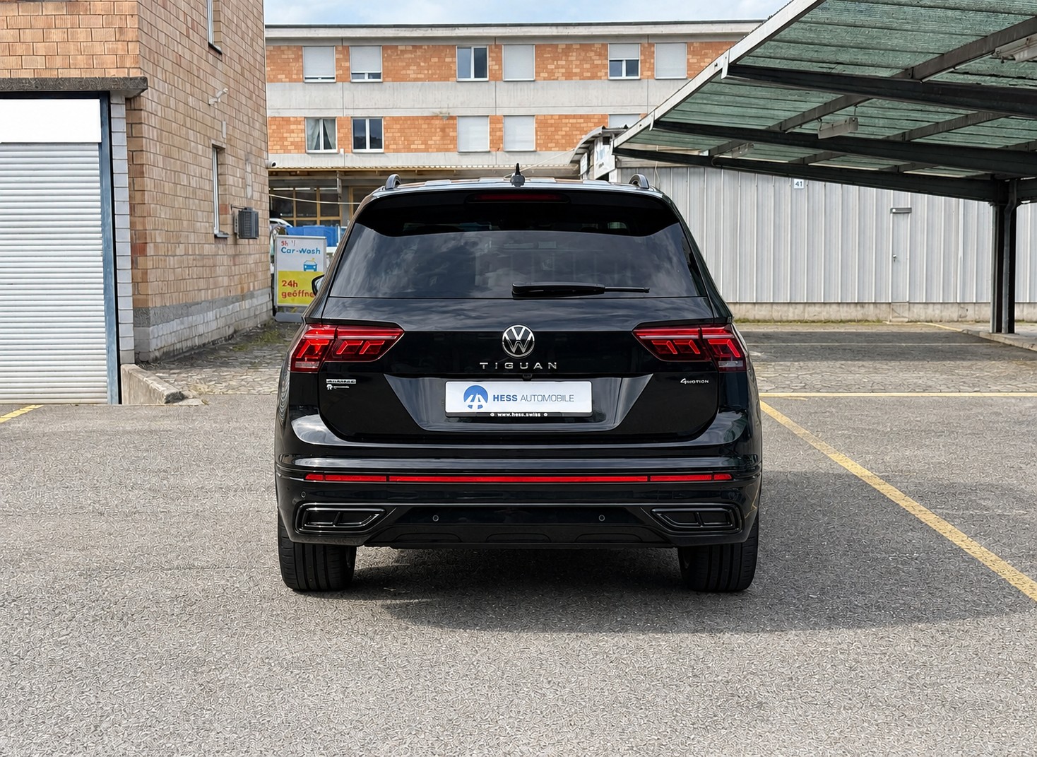 VW Tiguan Allspace 2.0TSI R-Line Black Style 4Motion DSG Standheizung-image-4