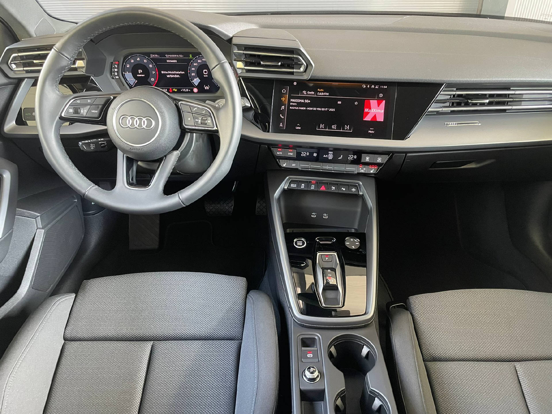 AUDI A3 Sportback 1.5 35 TFSI S-Tronic-image-6