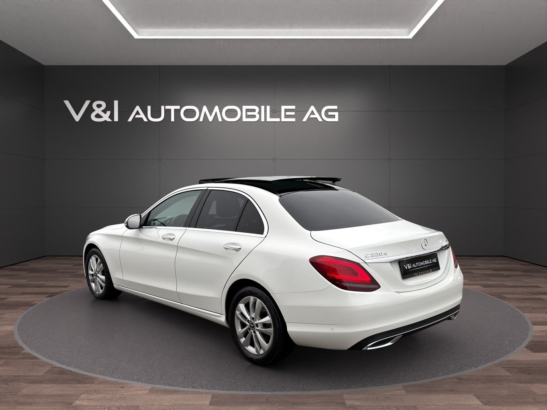 MERCEDES-BENZ C 220 d Swiss Star Avantgarde 4Matic 9G-Tronic-image-3