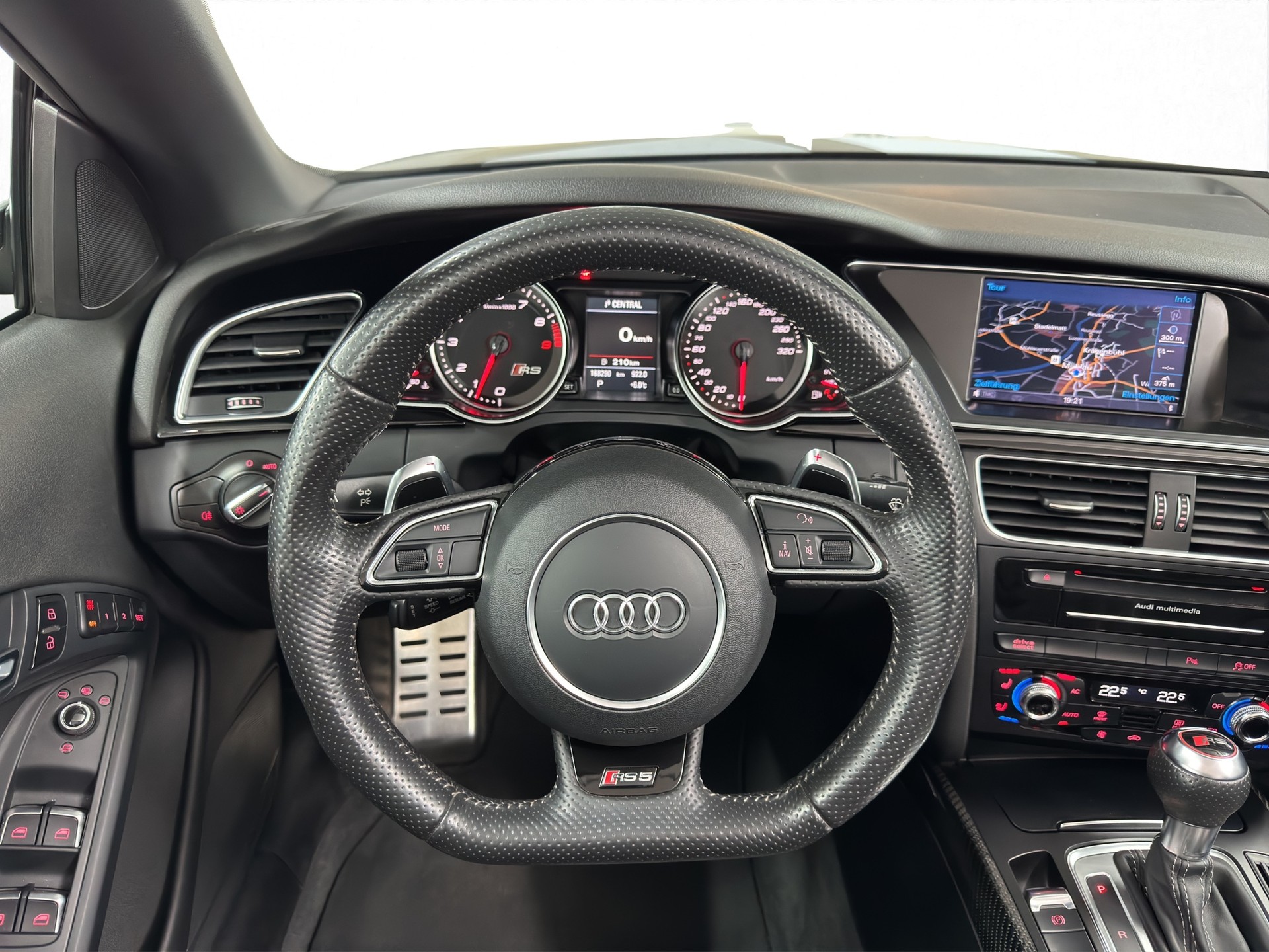 AUDI RS5 Cabrio 4.2 FSI quattro S-tronic-image-10