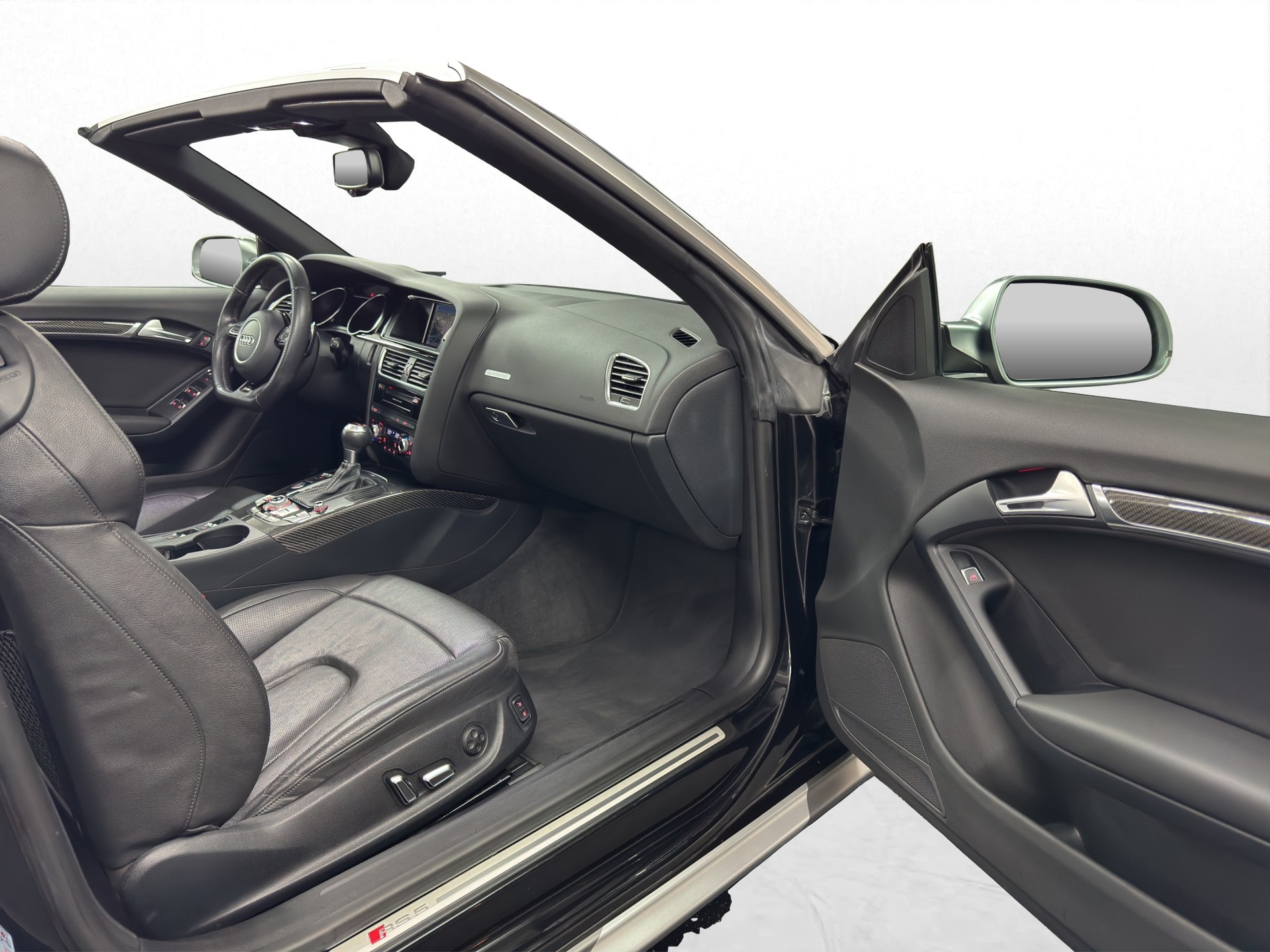 AUDI RS5 Cabrio 4.2 FSI quattro S-tronic-image-19