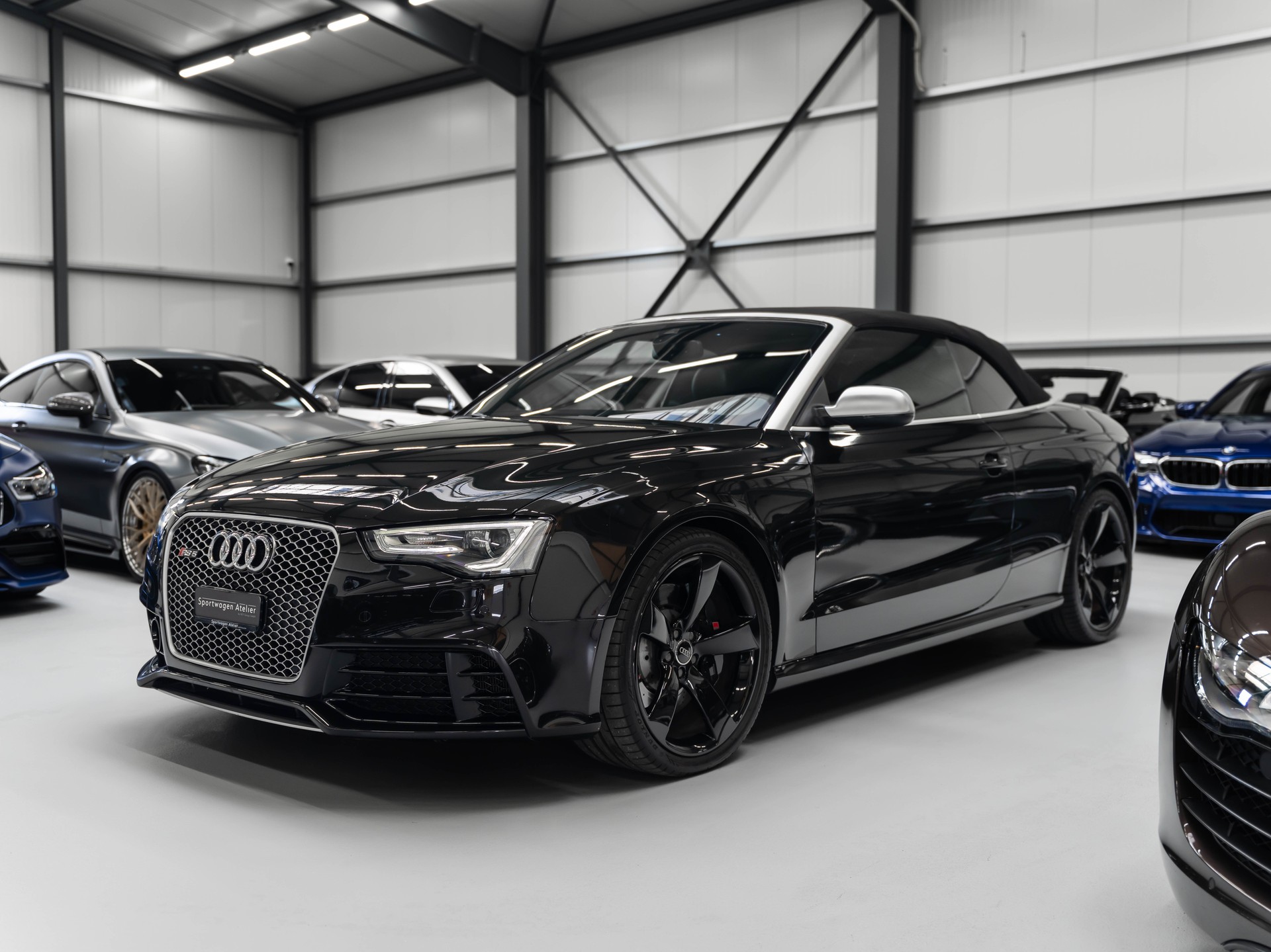 AUDI RS5 Cabrio 4.2 FSI quattro S-tronic-showroom-element-1
