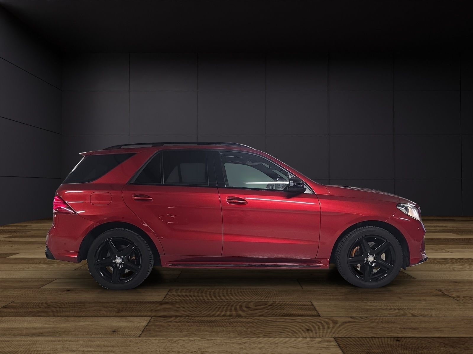 MERCEDES-BENZ GLE 500 4Matic 7G-Tronic AMG Line-image-4
