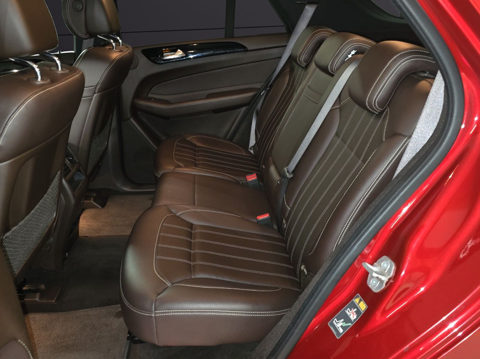 MERCEDES-BENZ GLE 500 4Matic 7G-Tronic AMG Line-image-21