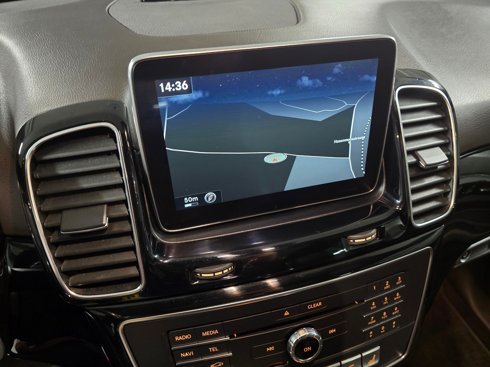 MERCEDES-BENZ GLE 500 4Matic 7G-Tronic AMG Line-image-12