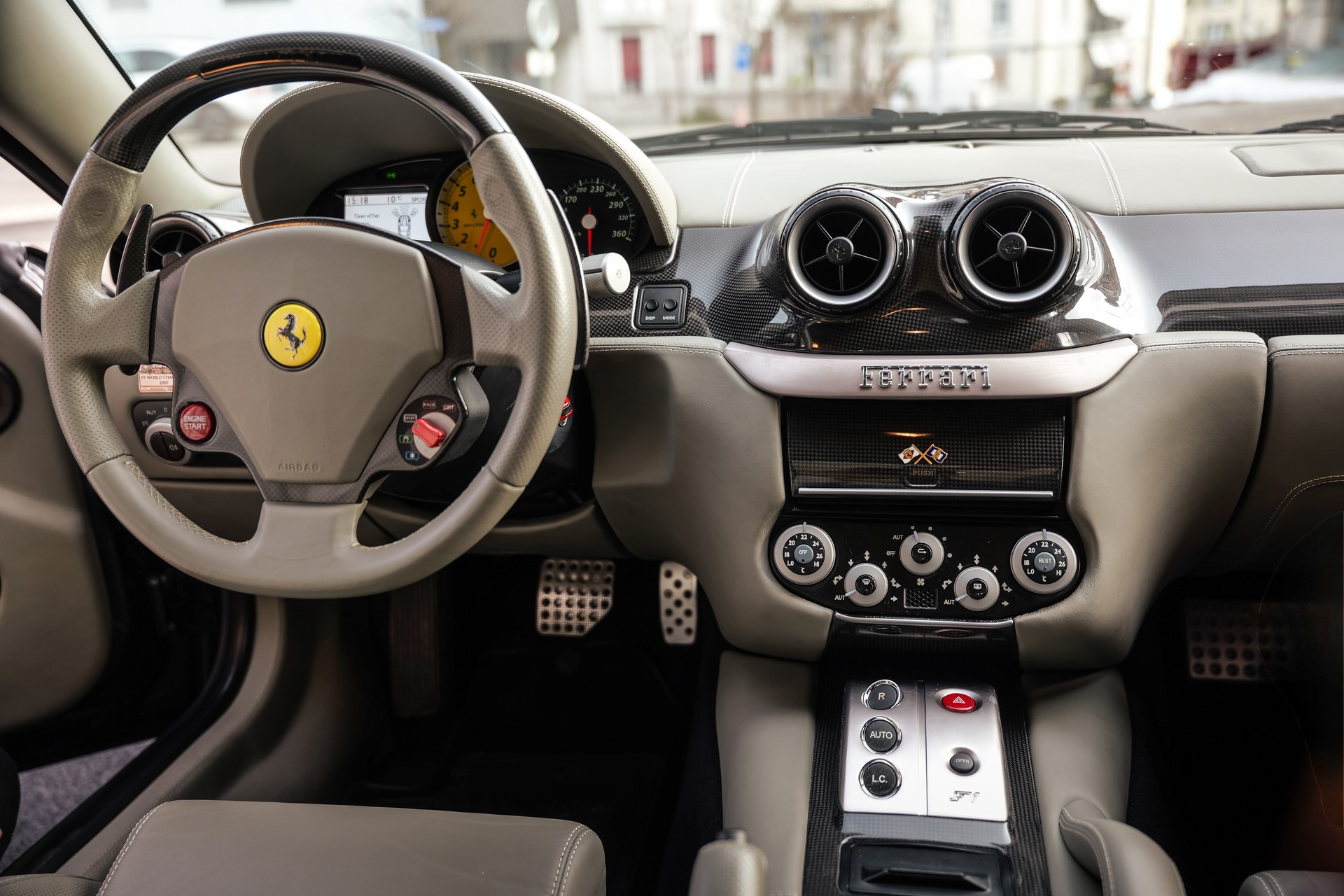 FERRARI 599 GTB-image-6